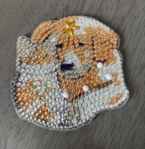 Diamond Art Magnet: Tan/White Dog &amp; Tan/Gray Cat